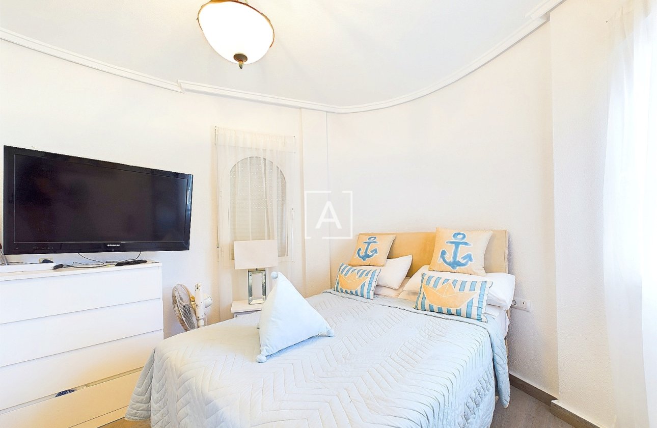 Resale - Villa - Pinar de Campoverde