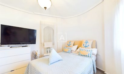 Resale - Villa - Pinar de Campoverde