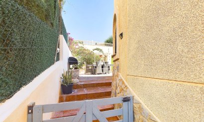 Resale - Villa - Pinar de Campoverde