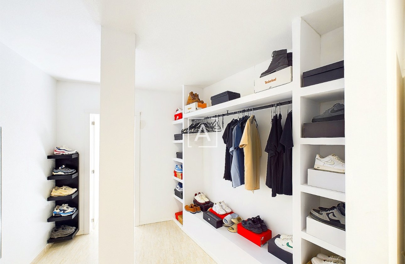 Resale - Villa - Pinar de Campoverde