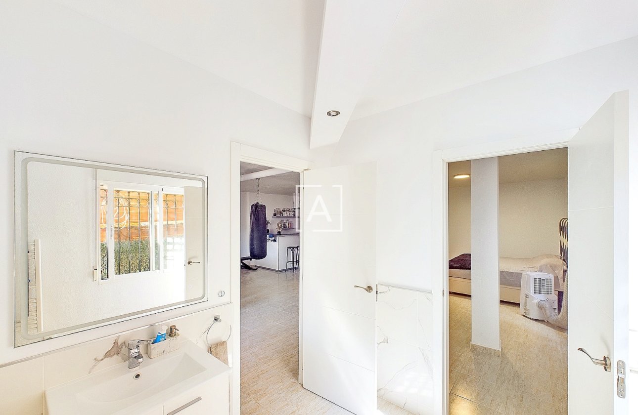 Resale - Villa - Pinar de Campoverde