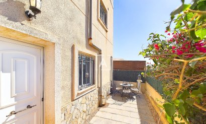 Resale - Villa - Pinar de Campoverde