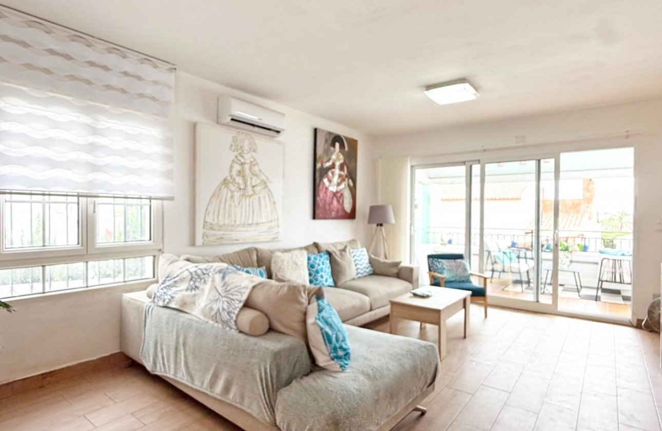 Resale - Villa - Orihuela Costa - Villamartín