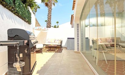 Resale - Villa - Orihuela Costa - Villamartín