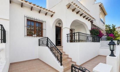 Resale - Bungalow - Torrevieja - Nueva Torrevieja - Aguas Nuevas