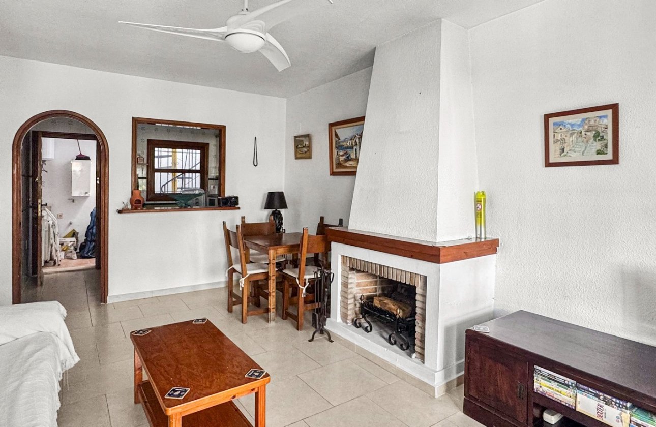 Resale - Bungalow - Torrevieja - Nueva Torrevieja - Aguas Nuevas