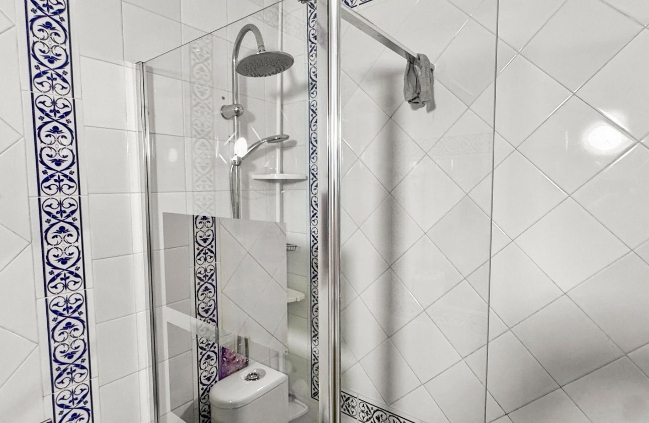 Resale - Bungalow - Torrevieja - Nueva Torrevieja - Aguas Nuevas
