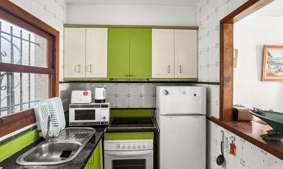 Resale - Bungalow - Torrevieja - Nueva Torrevieja - Aguas Nuevas
