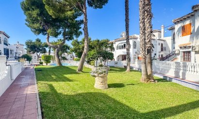 Resale - Bungalow - Torrevieja - Nueva Torrevieja - Aguas Nuevas
