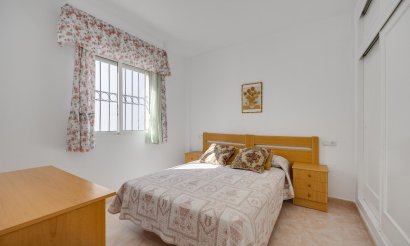 Resale - Bungalow - Torrevieja - playa de los naufragos