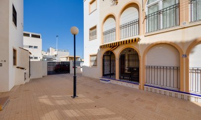 Resale - Bungalow - Torrevieja - playa de los naufragos