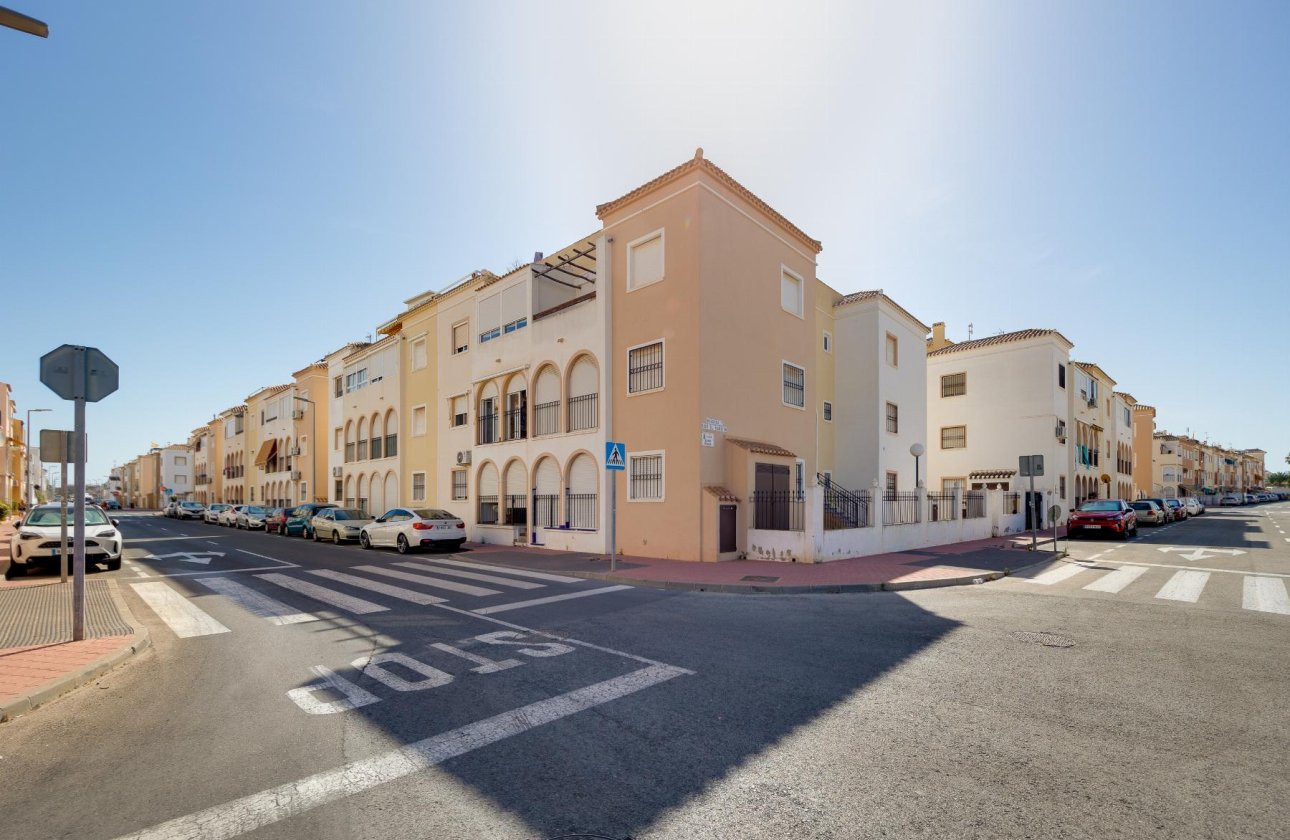 Resale - Bungalow - Torrevieja - playa de los naufragos