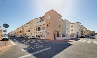 Resale - Bungalow - Torrevieja - playa de los naufragos