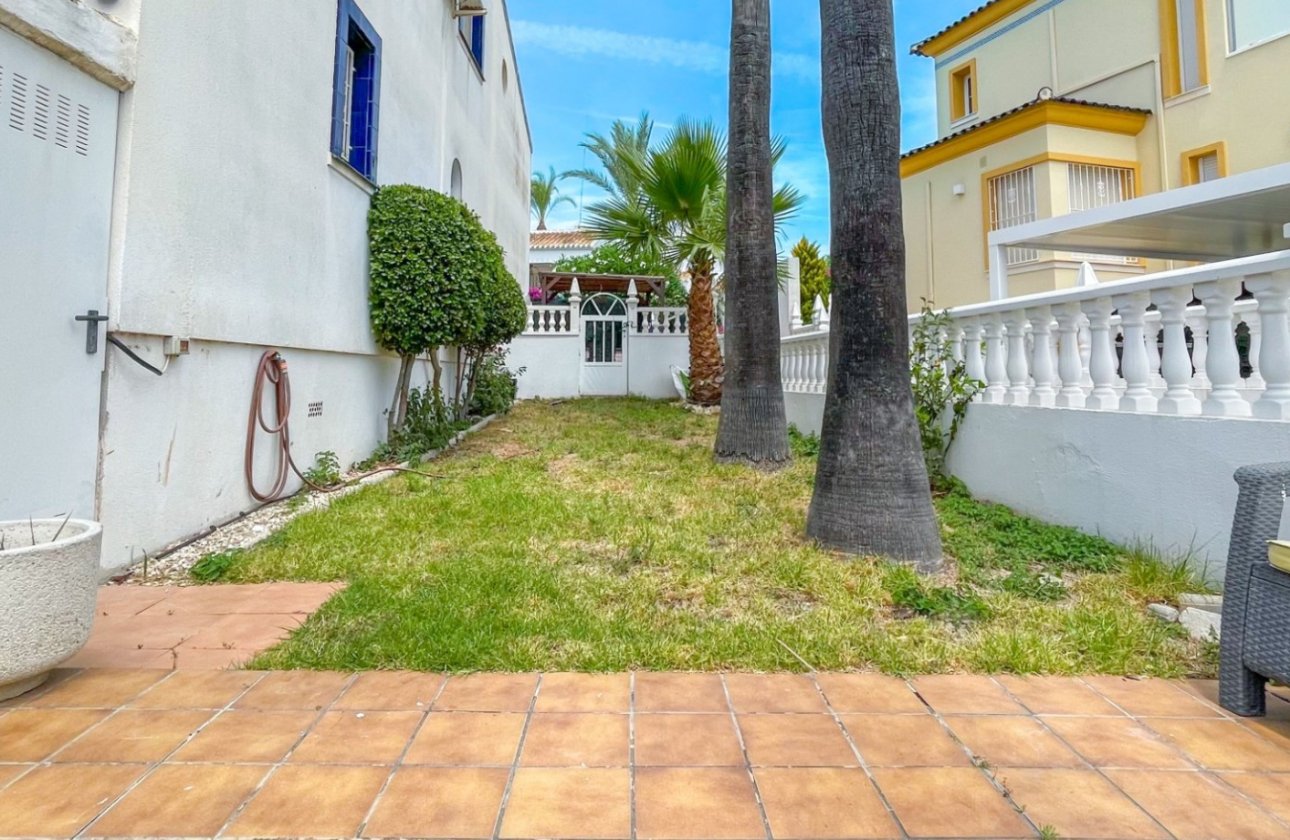 Resale - Townhouse - Orihuela Costa - La Rioja