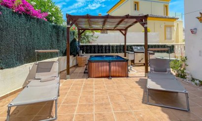 Resale - Townhouse - Orihuela Costa - La Rioja