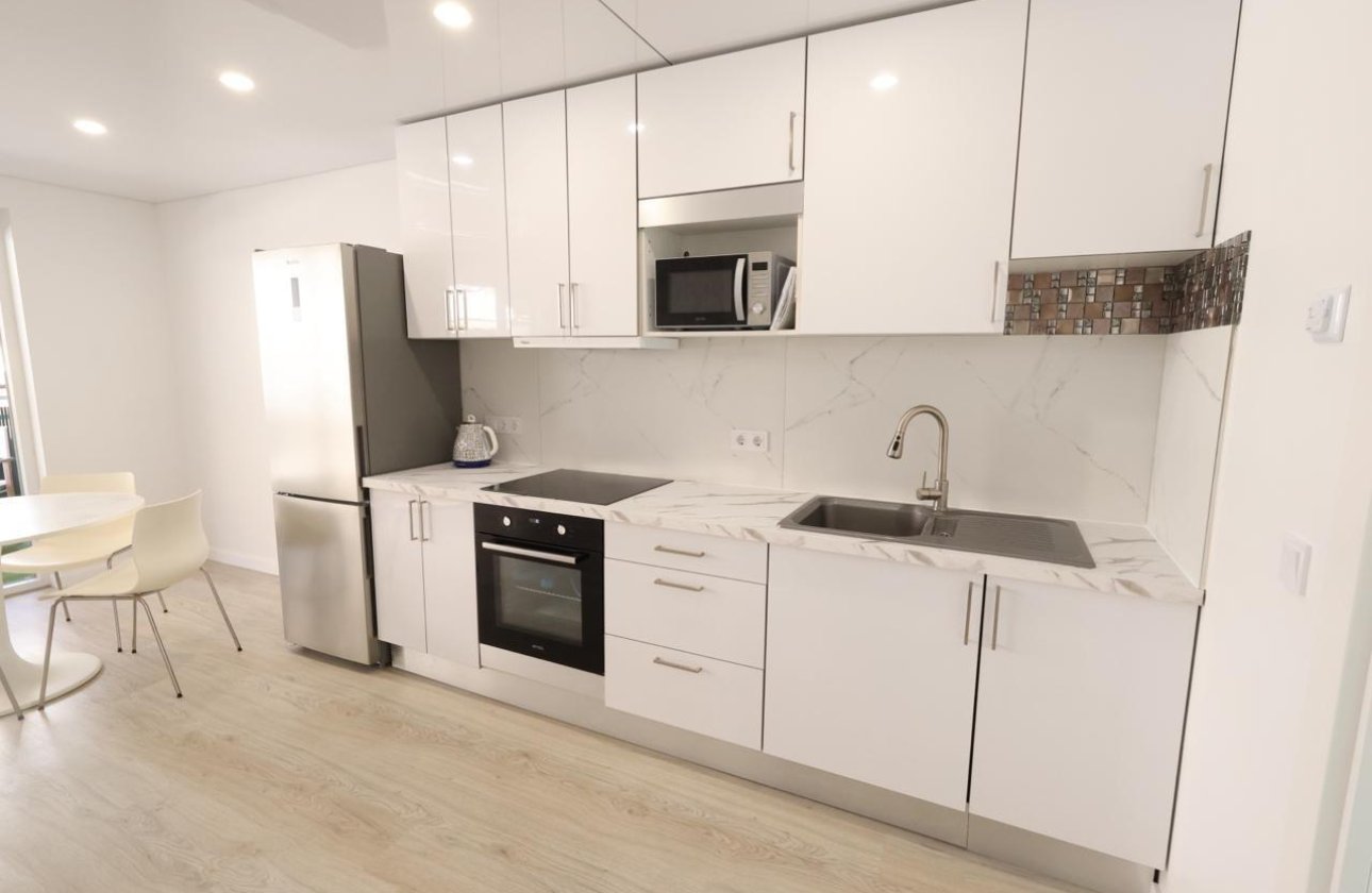 Resale - Apartment / flat - Torrevieja - Acequion