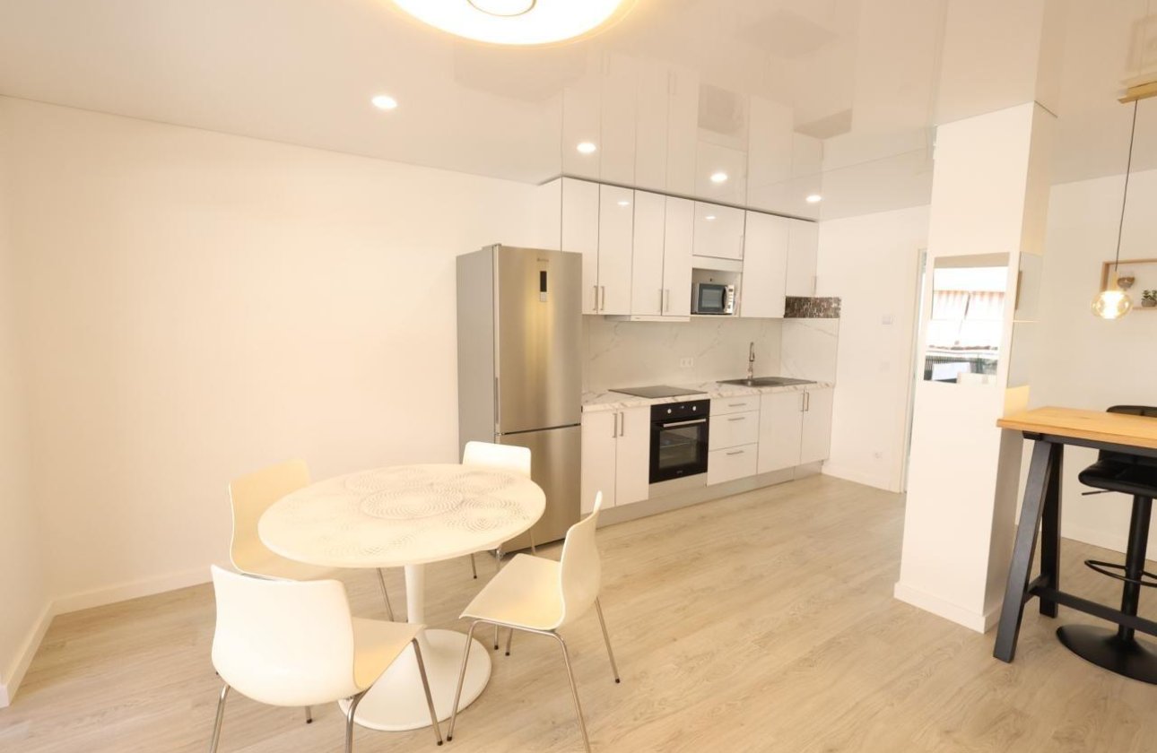 Resale - Apartment / flat - Torrevieja - Acequion