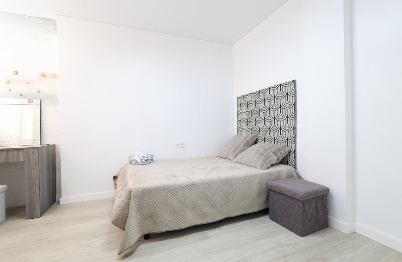 Resale - Apartment / flat - Torrevieja - Acequion