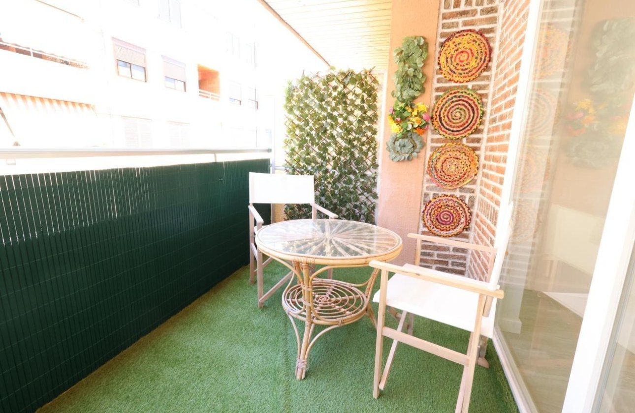 Resale - Apartment / flat - Torrevieja - Acequion