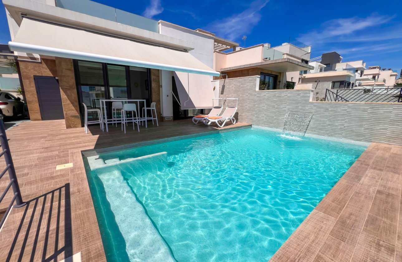 Resale - Villa - San Miguel de Salinas - San Miguel Salinas