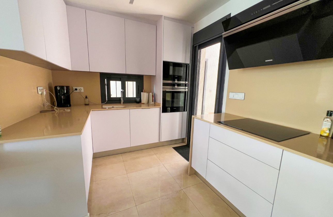 Resale - Villa - San Miguel de Salinas - San Miguel Salinas