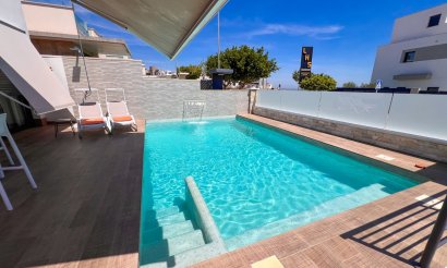 Resale - Villa - San Miguel de Salinas - San Miguel Salinas