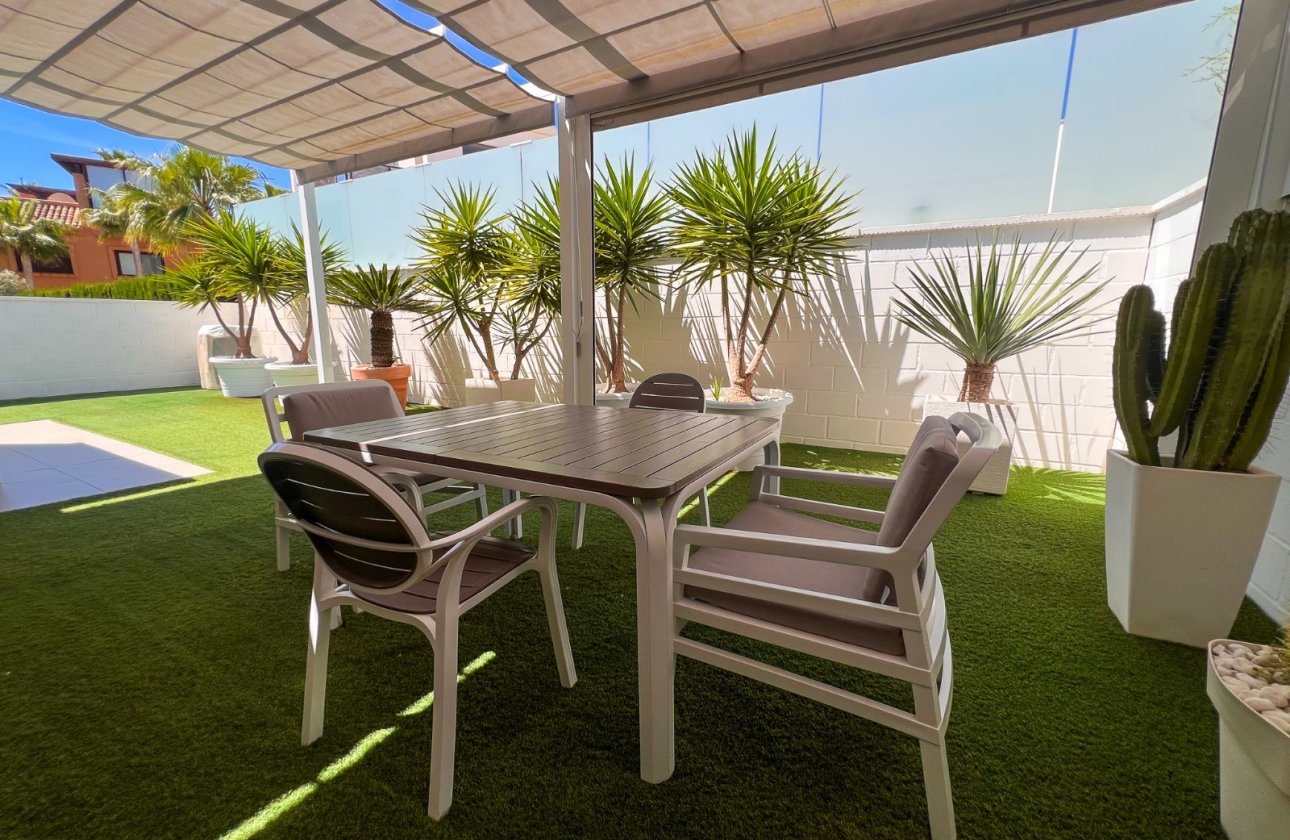 Resale - Villa - San Miguel de Salinas - San Miguel Salinas