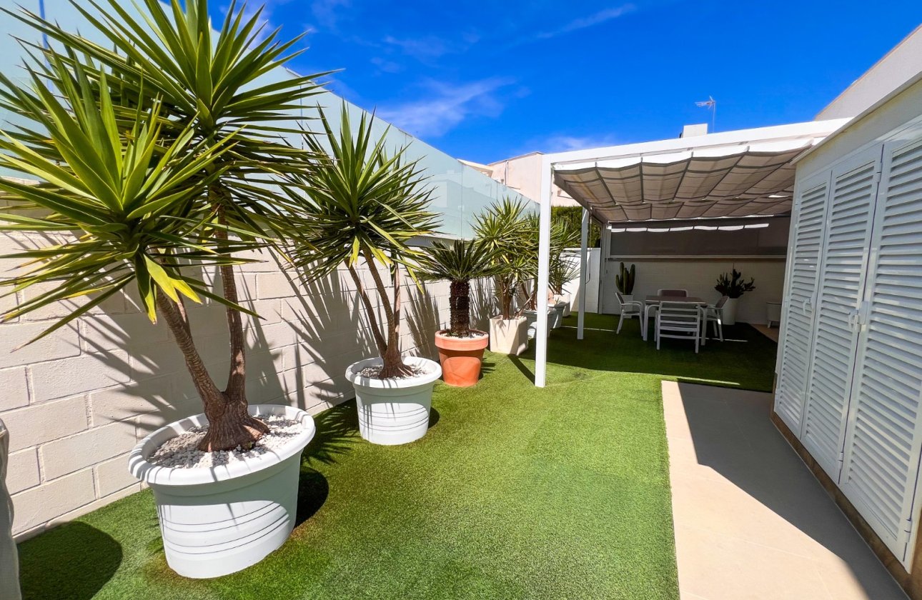 Resale - Villa - San Miguel de Salinas - San Miguel Salinas