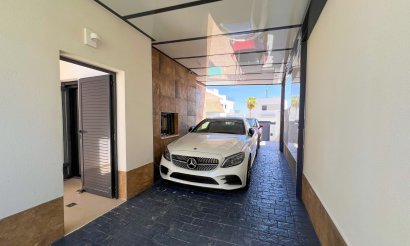 Resale - Villa - San Miguel de Salinas - San Miguel Salinas