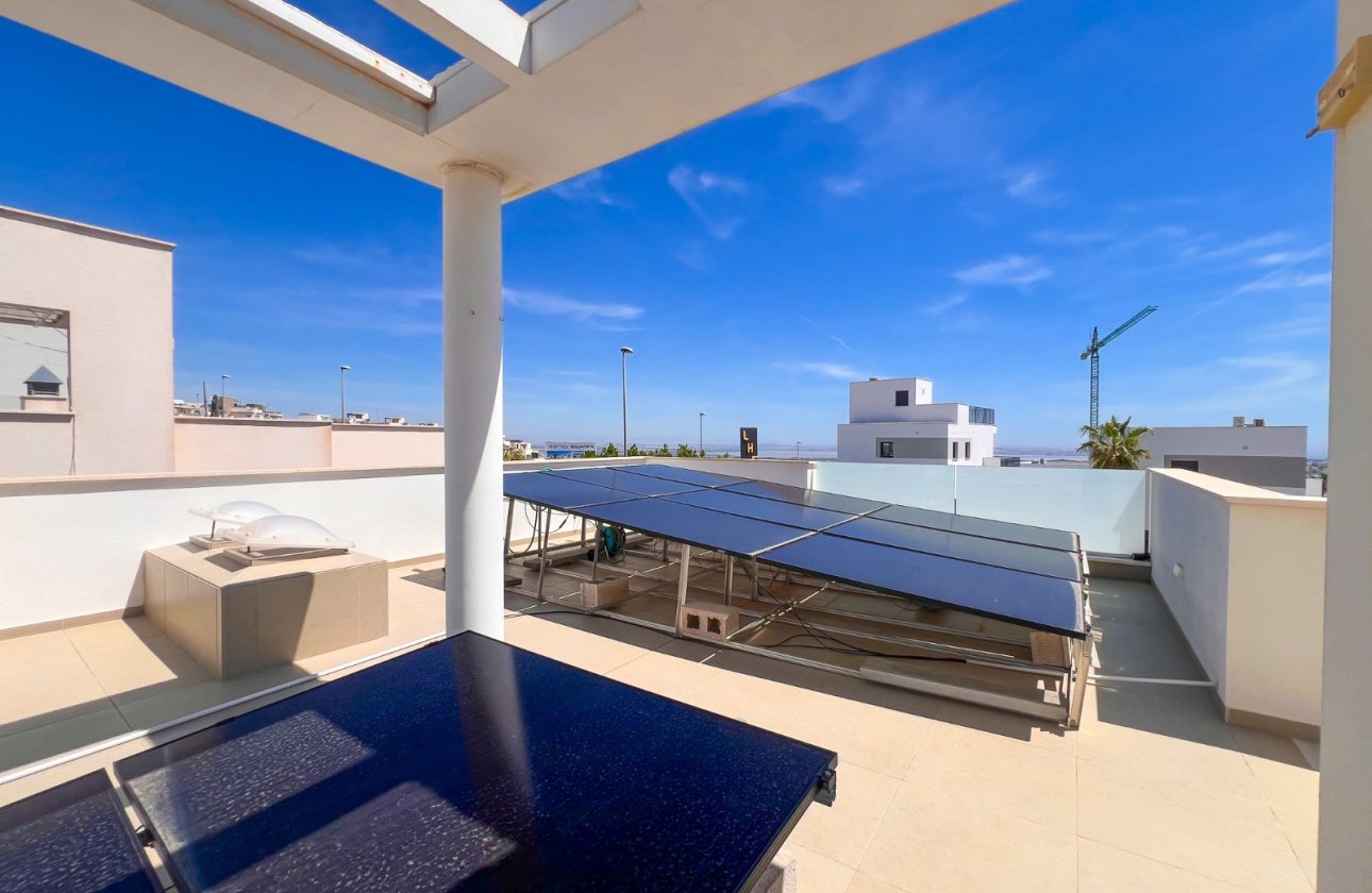 Resale - Villa - San Miguel de Salinas - San Miguel Salinas