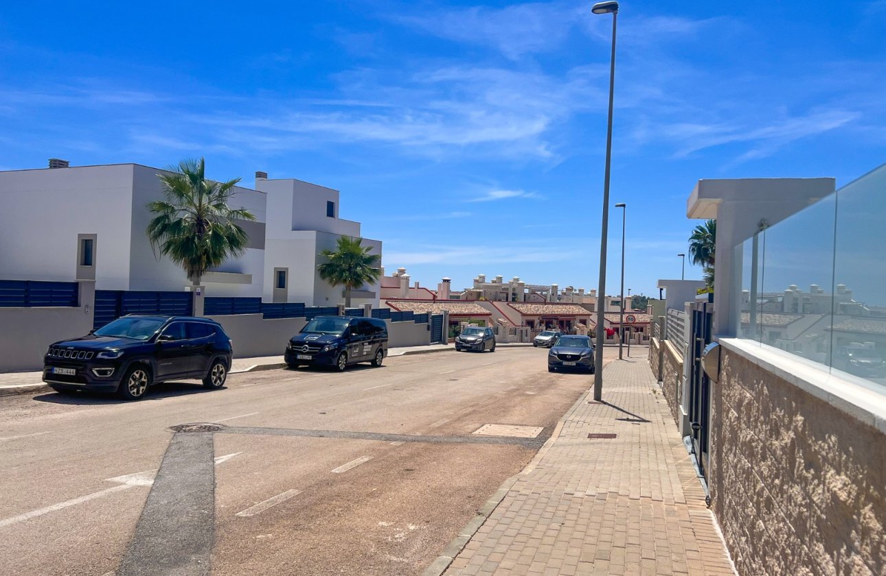 Resale - Villa - San Miguel de Salinas - San Miguel Salinas