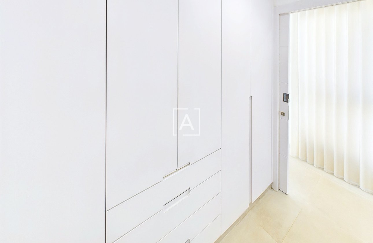 Resale - Apartment / flat - Lo Pagan