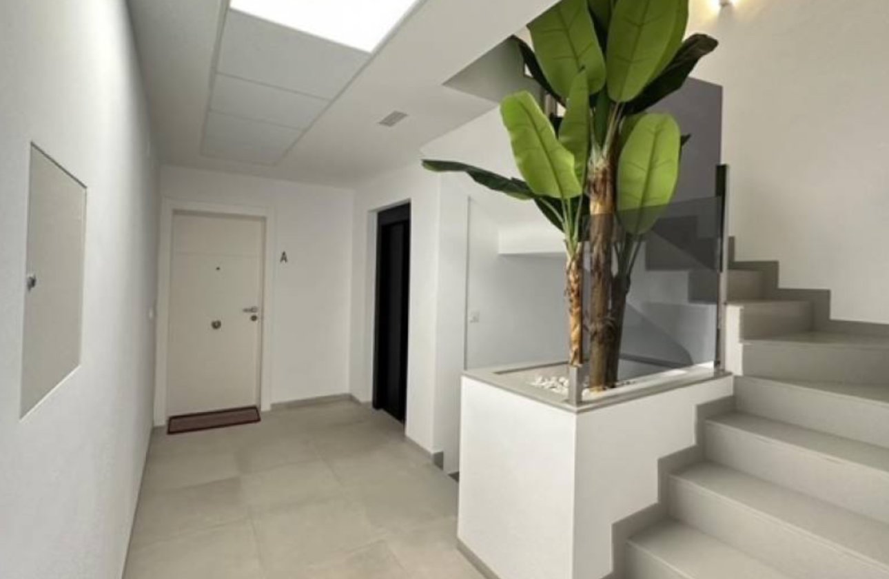 Resale - Apartment / flat - Lo Pagan