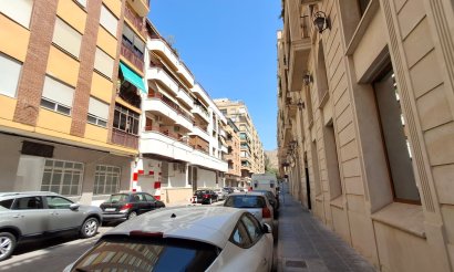 Resale - Apartment / flat - Orihuela - Zona Centro