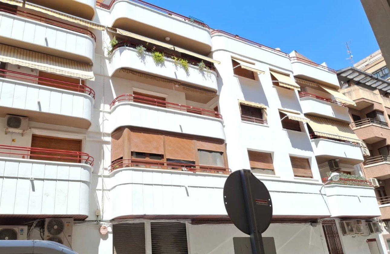 Resale - Apartment / flat - Orihuela - Zona Centro