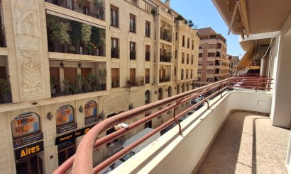 Resale - Apartment / flat - Orihuela - Zona Centro