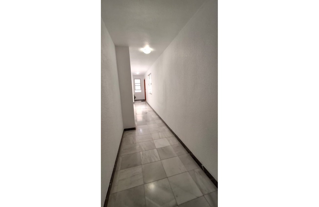 Resale - Apartment / flat - Orihuela - Zona Centro