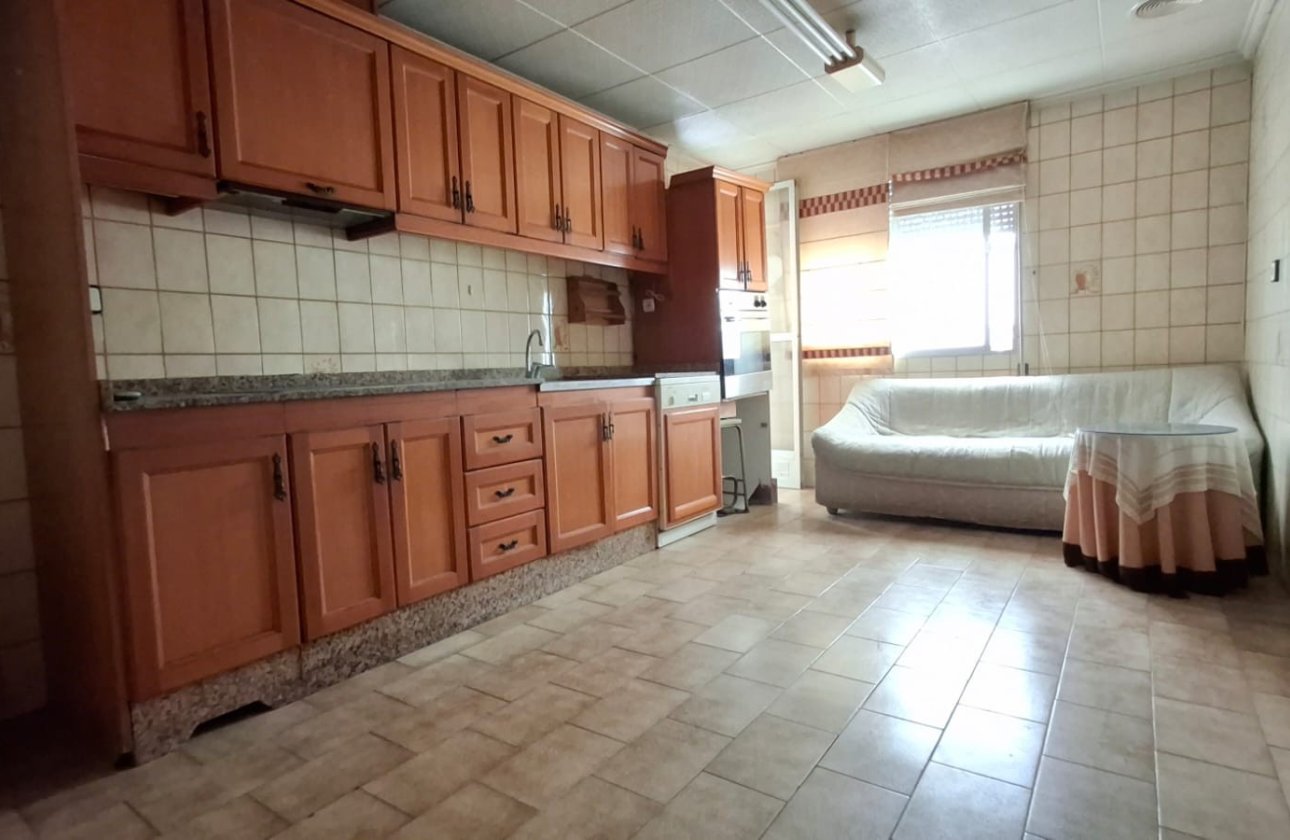 Resale - Apartment / flat - Orihuela - Zona Centro