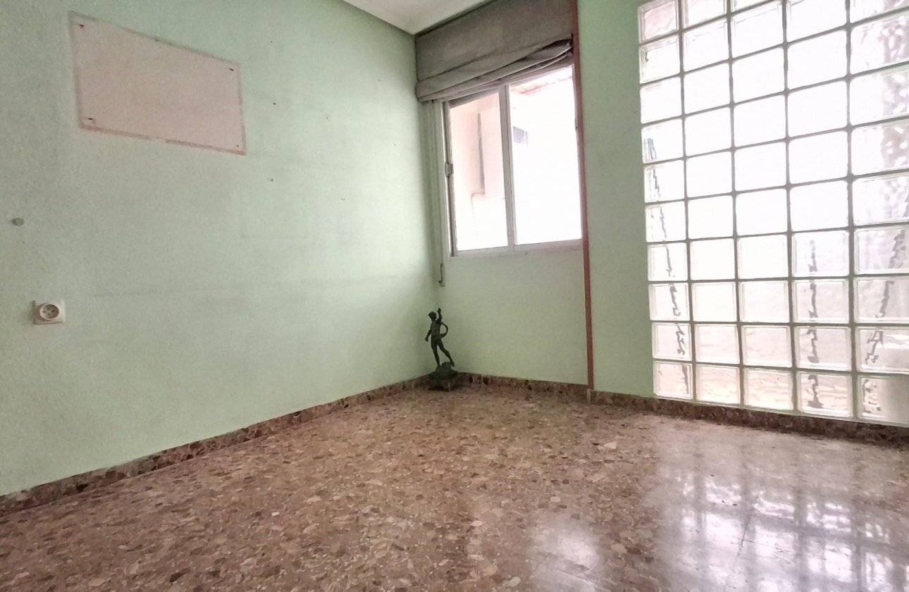 Resale - Apartment / flat - Orihuela - Zona Centro