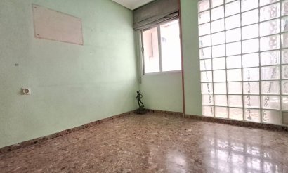 Resale - Apartment / flat - Orihuela - Zona Centro