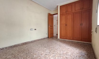 Resale - Apartment / flat - Orihuela - Zona Centro