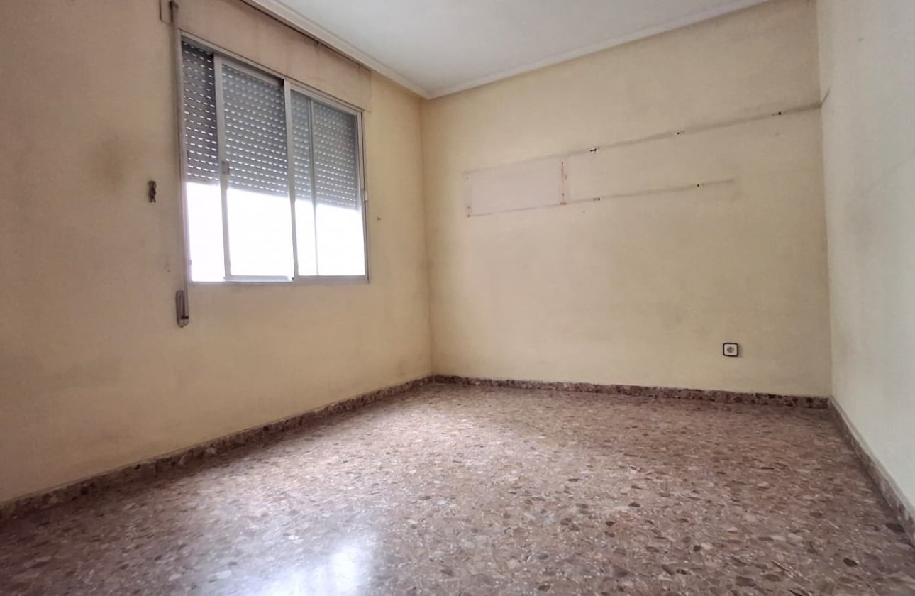 Resale - Apartment / flat - Orihuela - Zona Centro