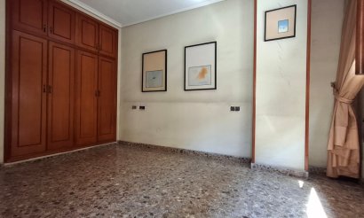 Resale - Apartment / flat - Orihuela - Zona Centro