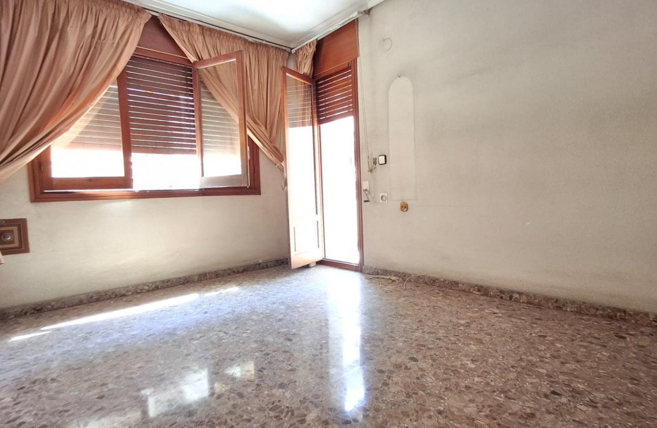 Resale - Apartment / flat - Orihuela - Zona Centro
