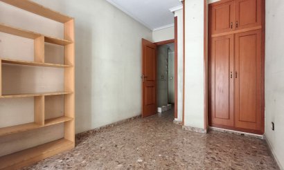 Resale - Apartment / flat - Orihuela - Zona Centro