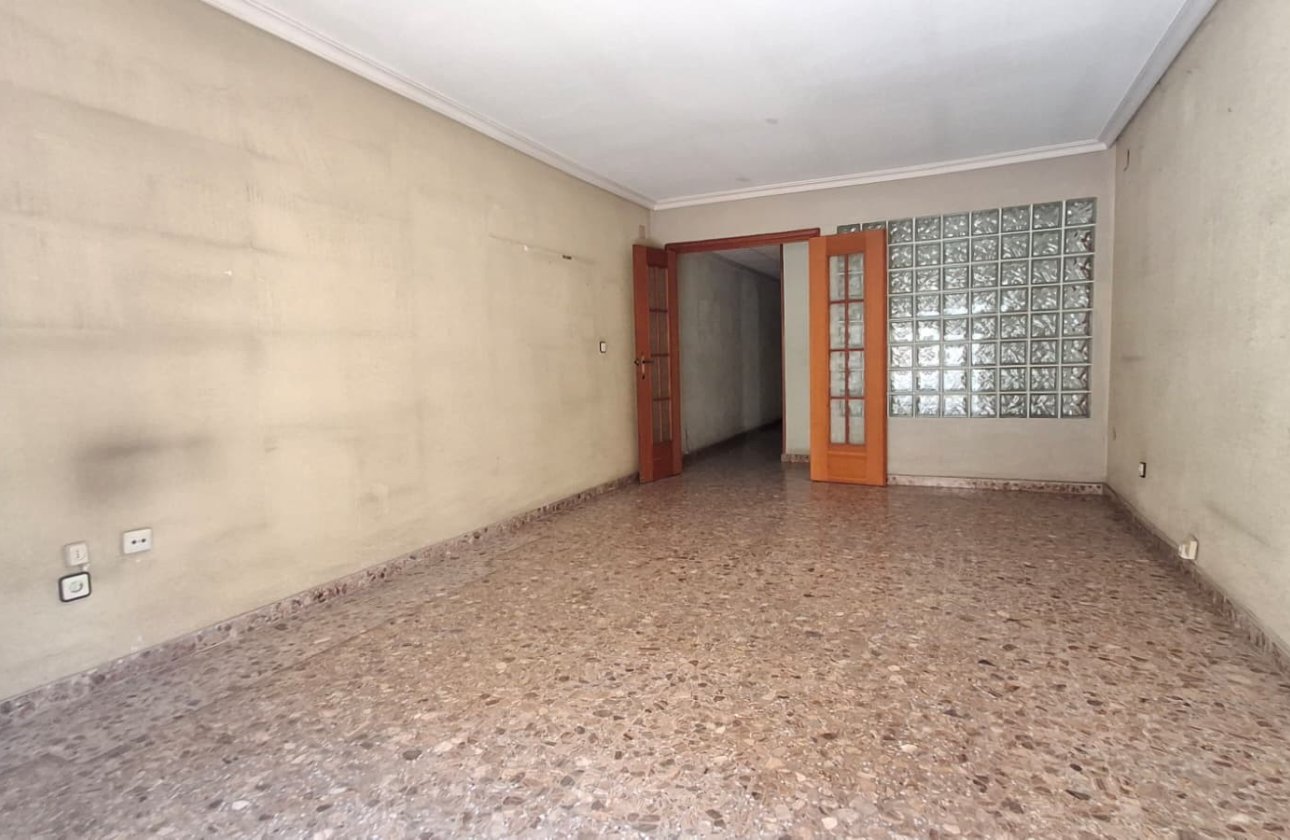 Resale - Apartment / flat - Orihuela - Zona Centro