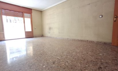 Resale - Apartment / flat - Orihuela - Zona Centro