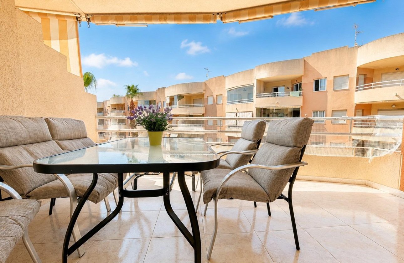 Resale - Apartment / flat - Dehesa de Campoamor - Campoamor