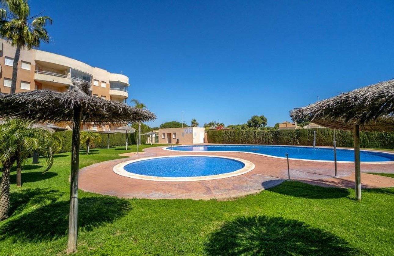 Resale - Apartment / flat - Dehesa de Campoamor - Campoamor