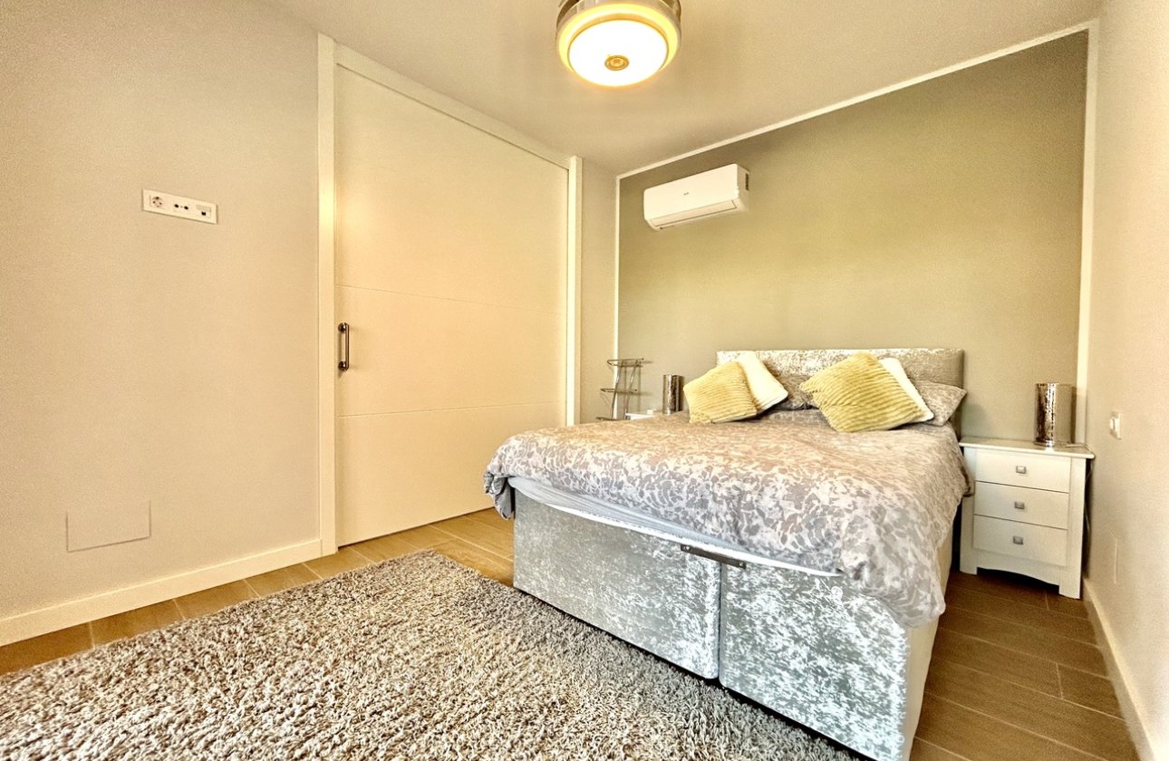 Resale - Apartment / flat - Orihuela Costa - Villamartin